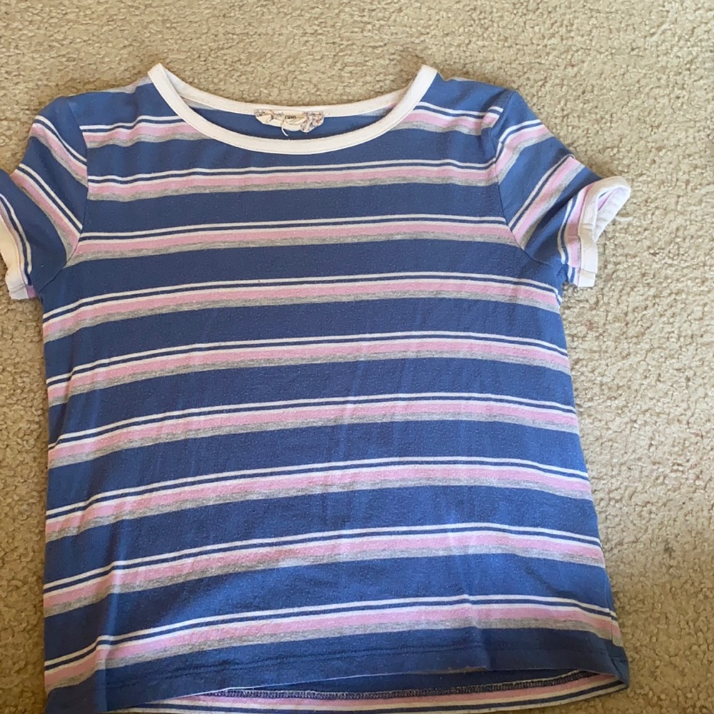 striped t shirt slightly cropped